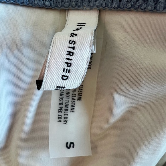 Solid and striped bikini - Picture 3 of 4